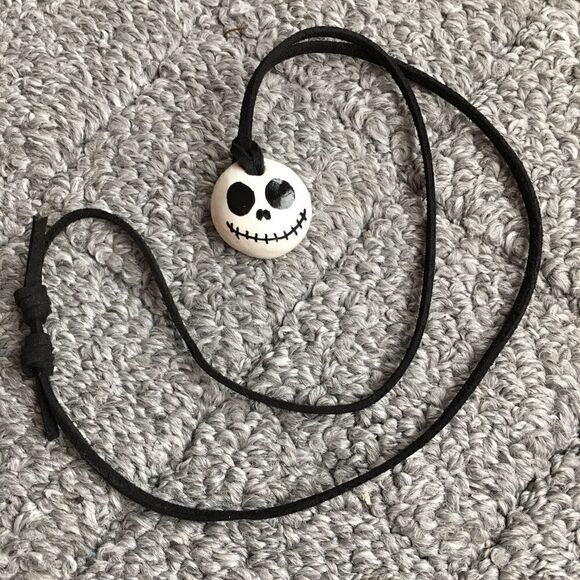 Hand made Pumpkin King pendant with essential oil - Picture 3 of 6